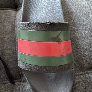 GUCCI SLIDES MENS (used)